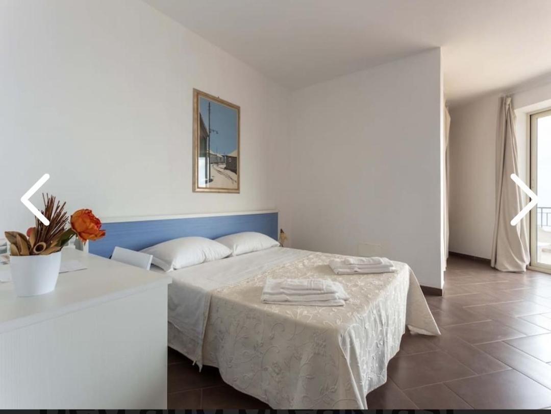 Bed and Breakfast La Nave Sul Mare Di Taormina Letojanni Exteriér fotografie